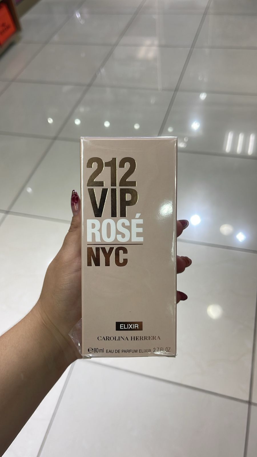 Carolina Herrera 212 VIP Rosé NYC Elixir – Mujer